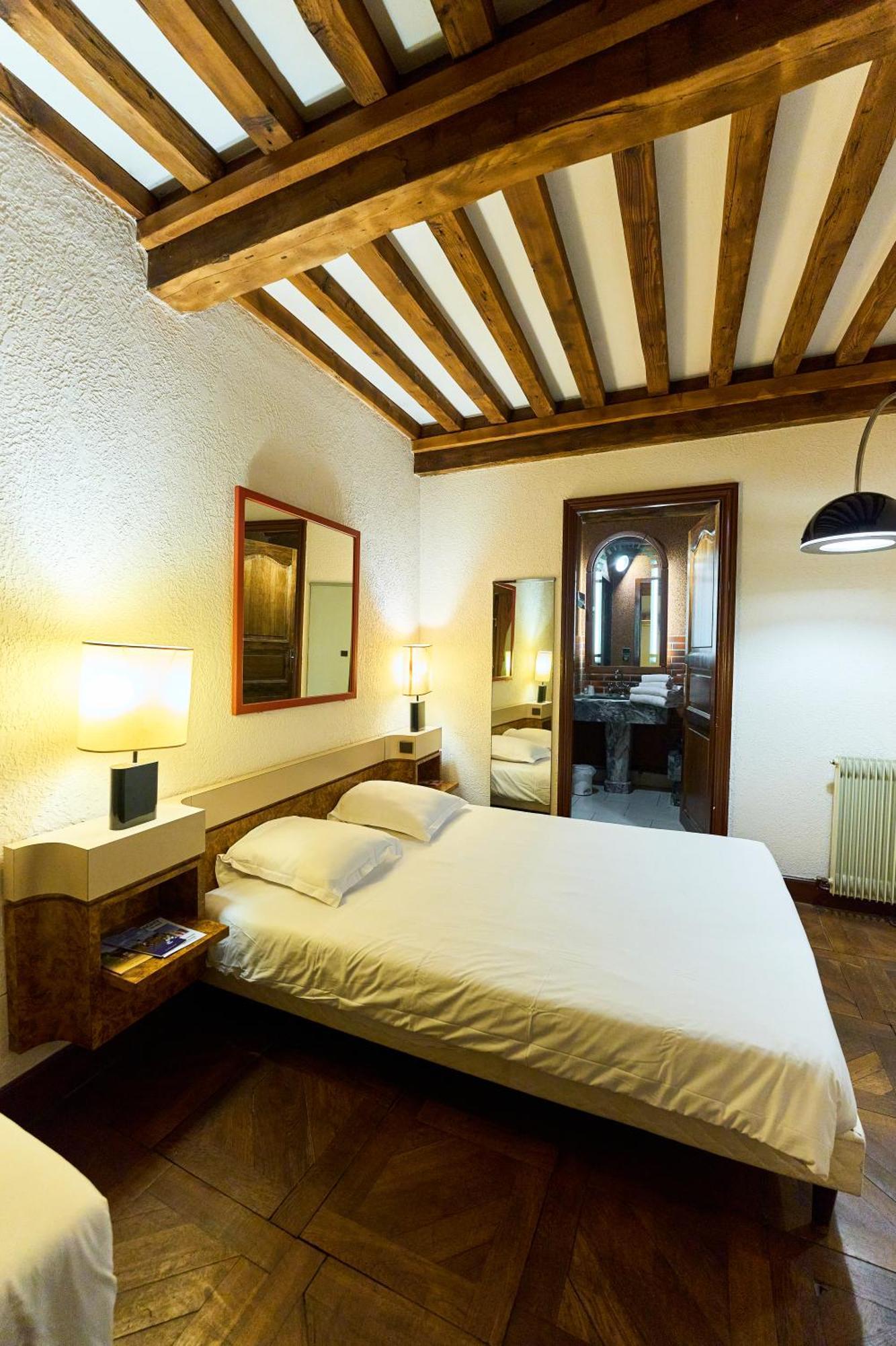 Aux Prisons De Montagny 3* Montagny (Rhone)