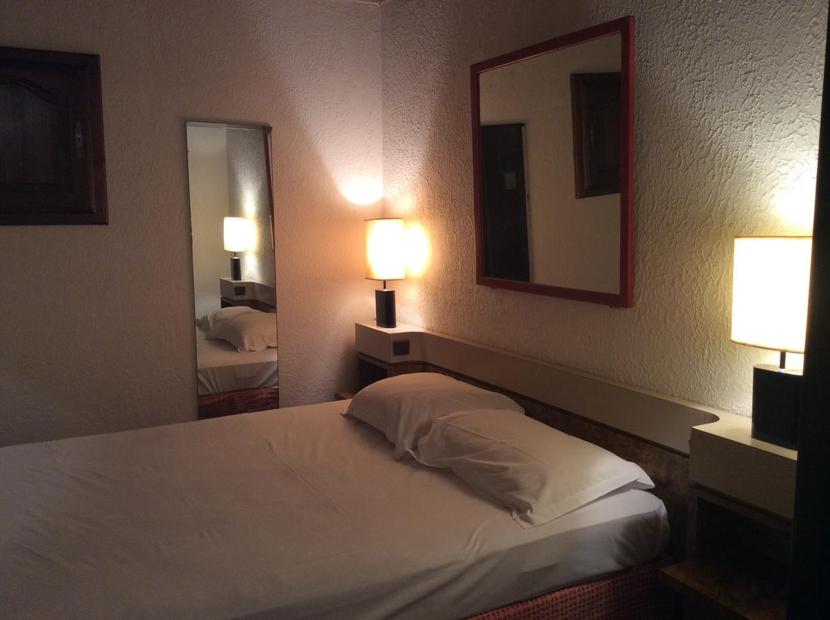 Couette-café Aux Prisons De Montagny 3*