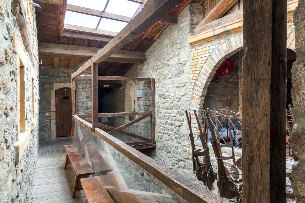 Aux Prisons De Montagny 3* Montagny (Rhone)